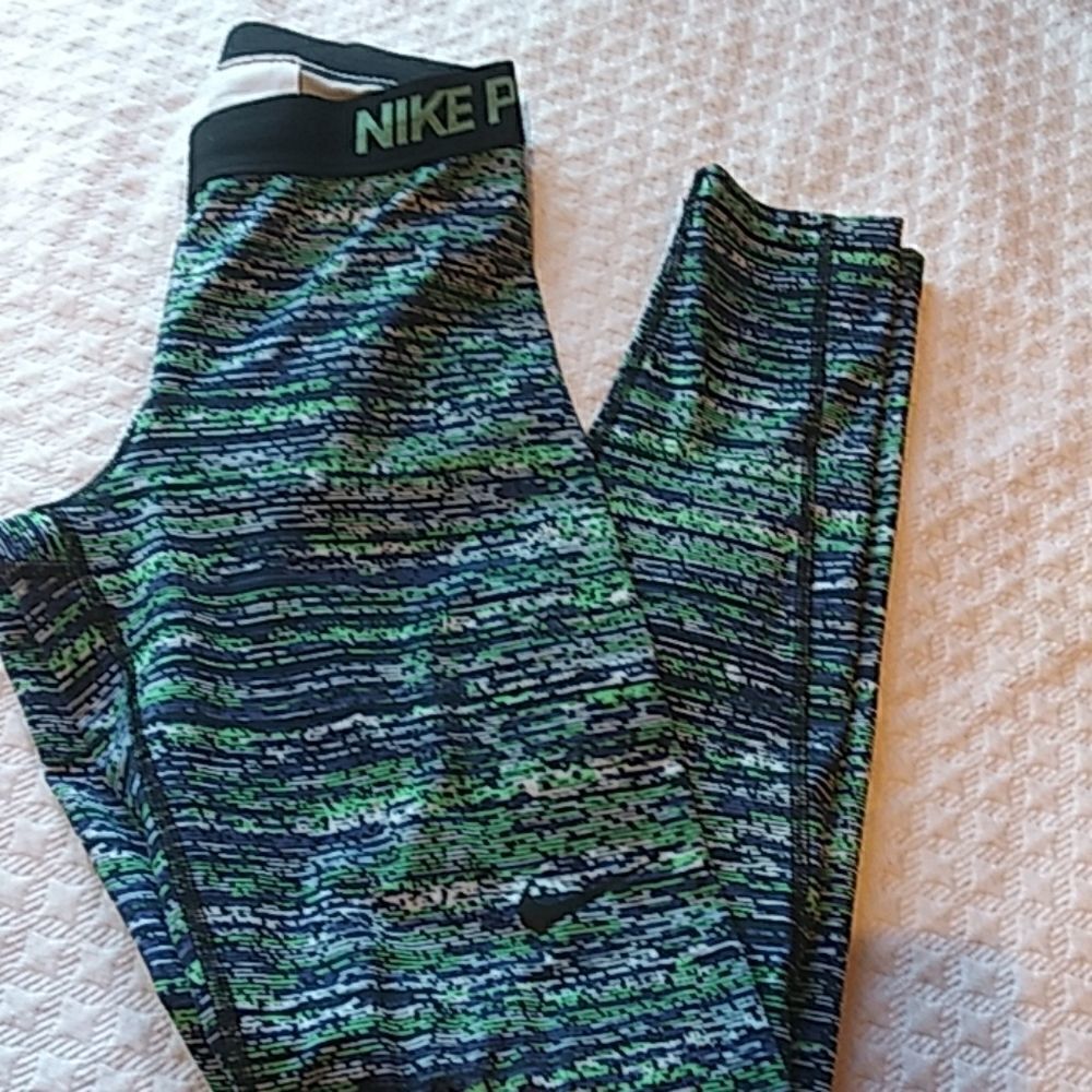 Nike Pro Leggings - image 7